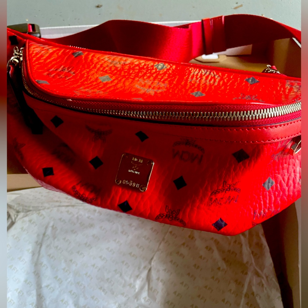 BRAND NEW AUTHENTIC MCM FANNYPACK